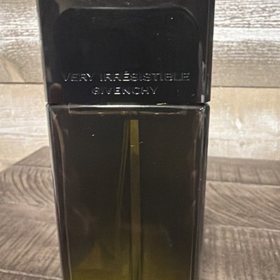 NEW VINTAGE - Very Irresistible Givenchy for Men Toilette Spray