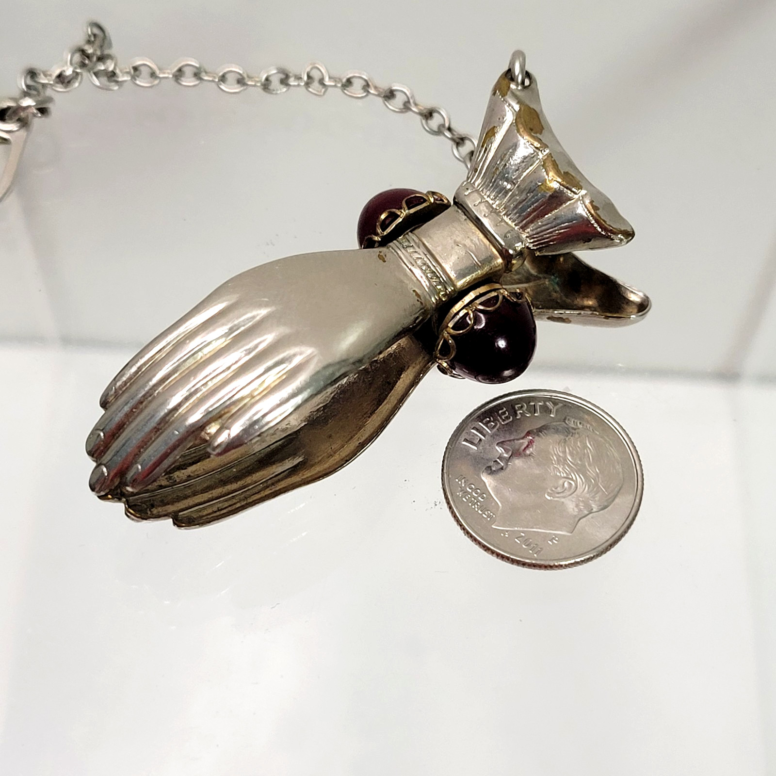 Vtg Silver-tone Hand Glove Scarf Holder Clip w/ Chain - Red Jeweled Gem Estate