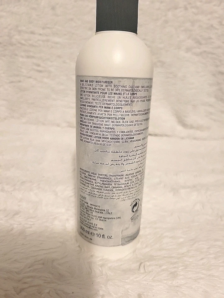 Musk by Alyssa Ashley 10oz Hand & Body Moisturizer. Imperfect Label. Free Ship! - Image 2 of 3