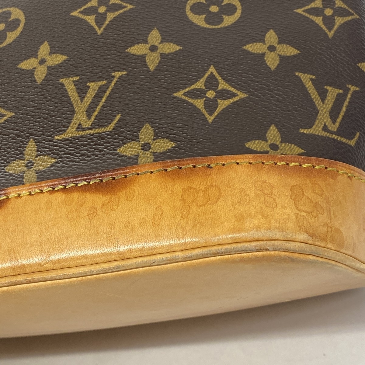 Louis Vuitton Monogram Alma M51130 37625 — image 6