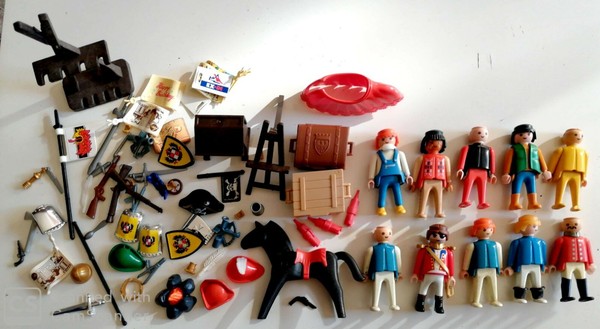 PLAYMOBIL LOTE