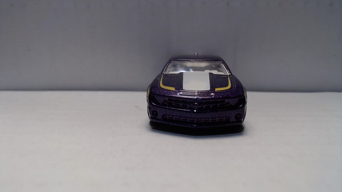 '10 CAMARO SS ミニカー 紫 Hot Wheels 2016 #059/250 2010 chevy CAMARO SS purple HW Mild