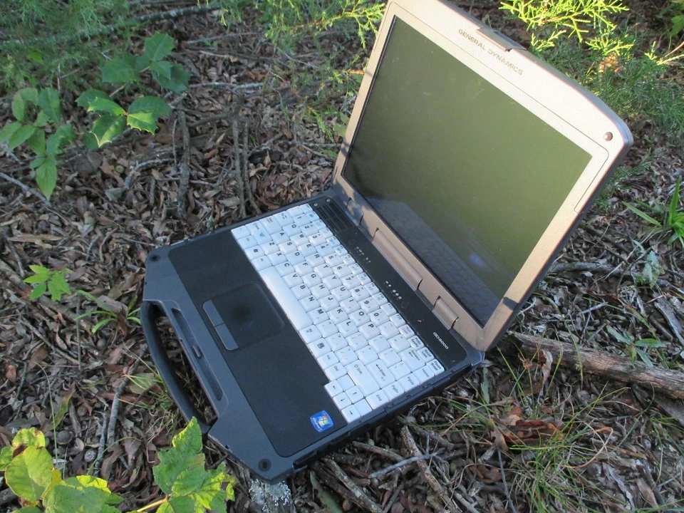 Itronix GD8000 4TB 8GB RAM Touchscreen Rugged GPS Backlit New Battery Laptop - Image 3 of 4