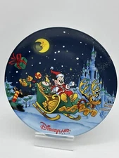 Disneyland Paris Mickey Mouse Christmas Santa Collector Plate Germany Reutter