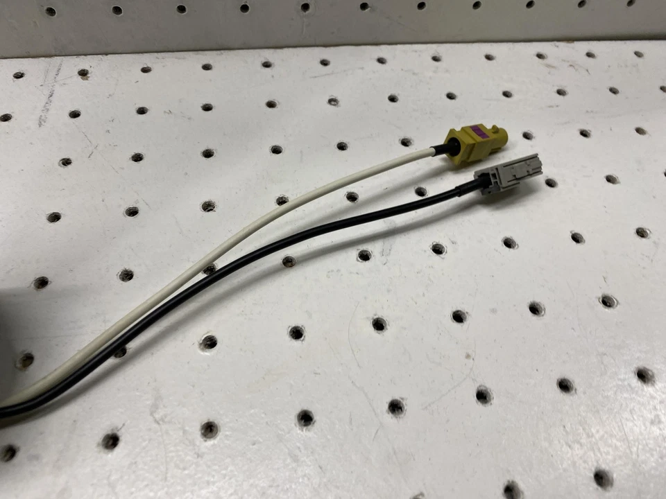 2011-2015 Kia Sorento крыша крепление радио антенна основание замена 96210-1U000 - Изображение 3 из 4