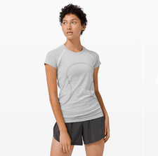 Lululemon Swiftly Tech Short-Sleeve Shirt 2.0 Hip Length Tempo Stripe White / Bl