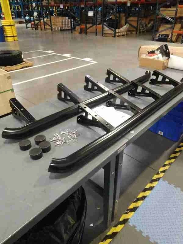 Juego de deslizadores de rieles basculantes ARB Deluxe negro para 07-14 Toyota FJ Cruiser 4420100 Foto 2 de 4