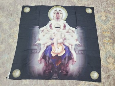 Givenchy x Ricardo Tisci Seidentuch Madonna Print selten