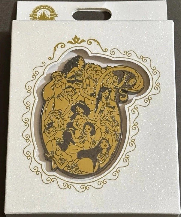 DISNEY PRINCESS JUMBO CLUSTER PIN NEW IN BOX