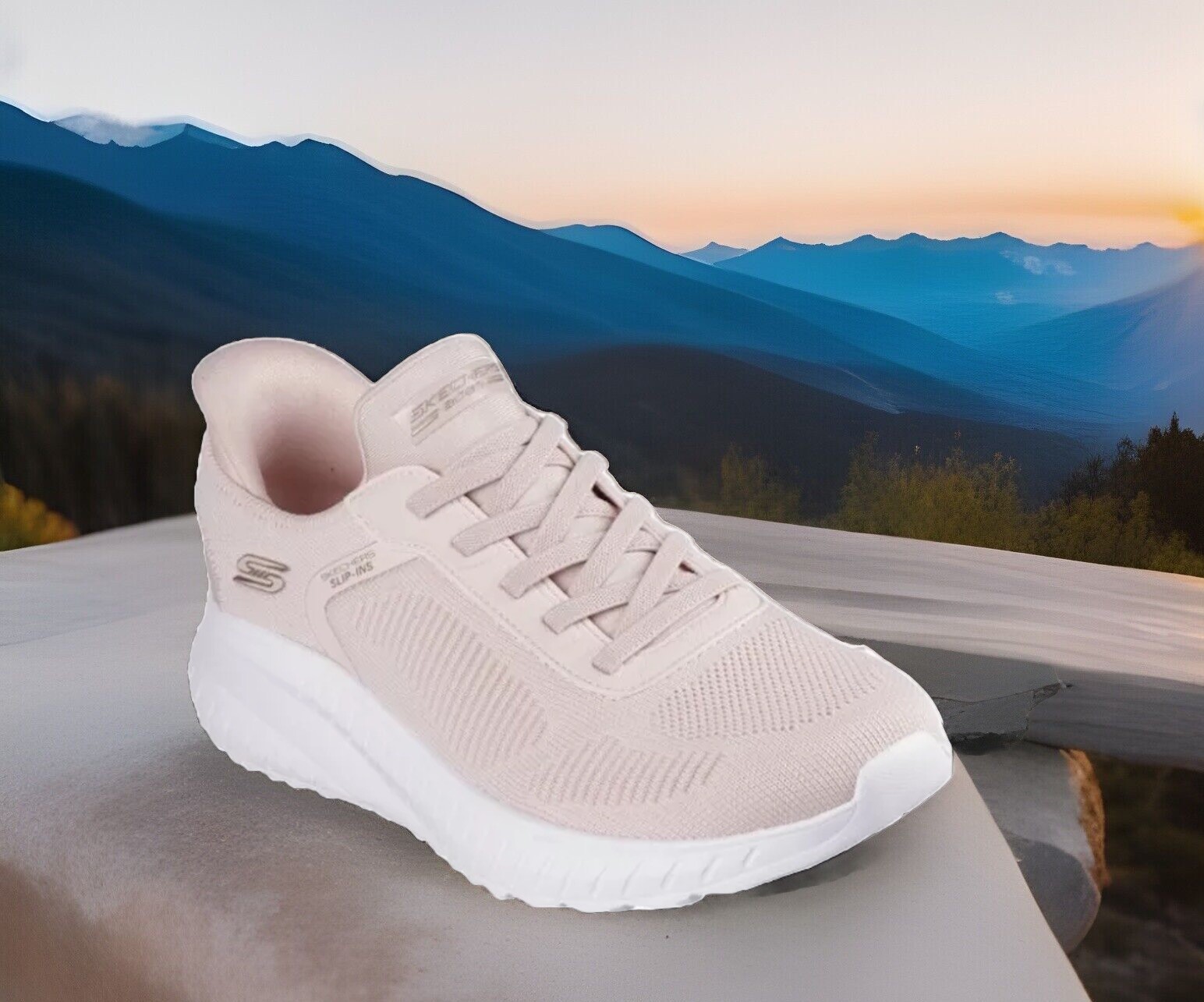 Women's SKETCHERS Sneakers BobsSportSquafdChaos HandsFree Slip-ins Light Pink 7M