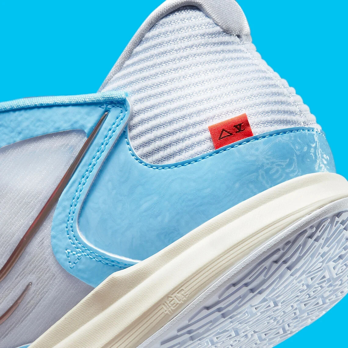 NEW Nike Kyrie Low 5 Grey Blue 