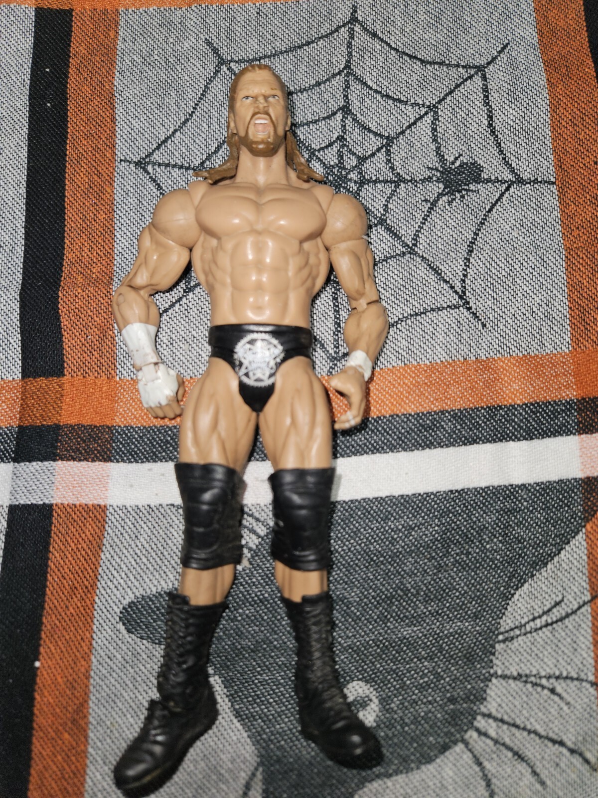Mattel WWE Basic Triple H 2011 7