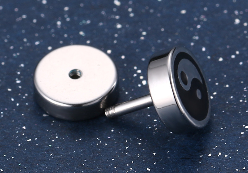 Yin Yang Black Coral Stud Earrings In Gold With Diamonds - 7.5mm - Foto 10