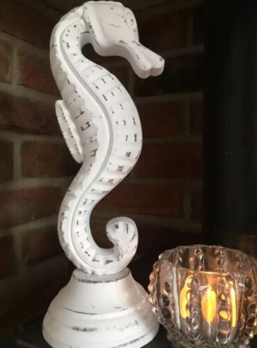New Nautical Gisela Graham White Wooden Seahorse Ornament Decoration - Picture 1 of 12