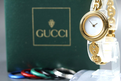 [Fast neuwertig mit Box] GUCCI Change Bezel 11/12,2 6 Farben Armband Qz Damenuhr