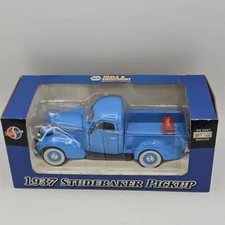 NAPA 1937 Studebaker Pickup Diecast 1:24 NIB