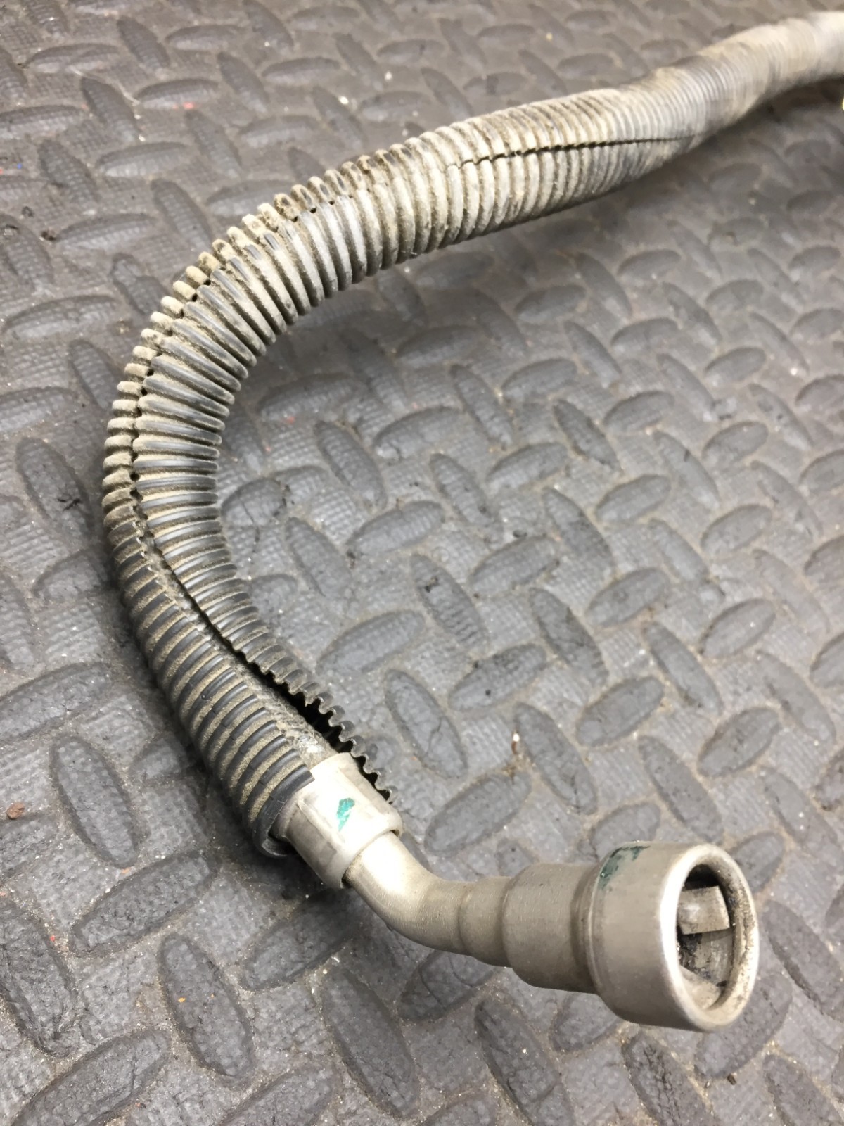 05-13 CHEVROLET CORVETTE C6 XLR FUEL PUMP FEED LINE GAS TANK SUPPLY HOSE OEM #5