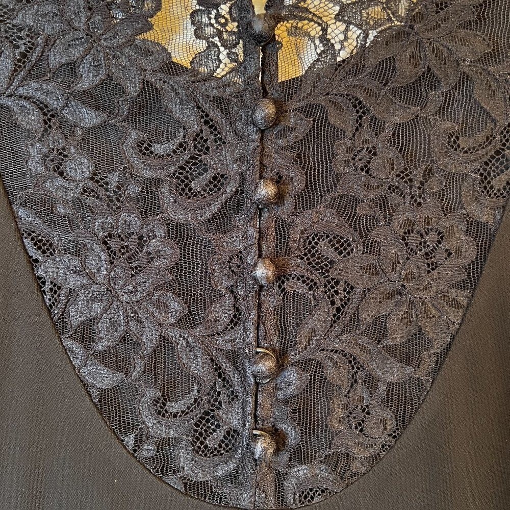 Picture 6 of 12