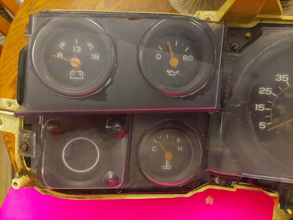 Chevrolet GMC K10 K20 K30 1978-1989 camioneta Suburban K5 Blazer velocímetro clúster Foto 3 de 4