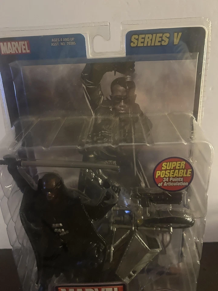 Figura de acción Marvel Legends Blade Serie V motocicleta 34 POA póster libro nuevo Foto 3 de 4