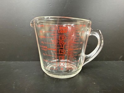 Vintage PYREX Red Letters 532 L-19 4 Cup Measuring D Handle