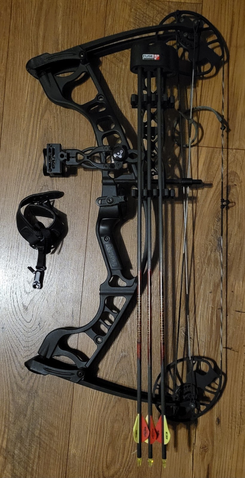 Hoyt Archery Ignite Compound Bow Left-Handed 19-30"DL 15-70lb 