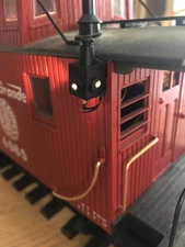LGB 4065 Rio Grande Caboose with Metal Wheels Lit Interior & Lit Breyer Lanterns