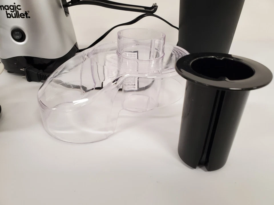 Mini exprimidor Magic Bullet, 400 vatios, plateado, MBJ100 - limpio Foto 4 de 4