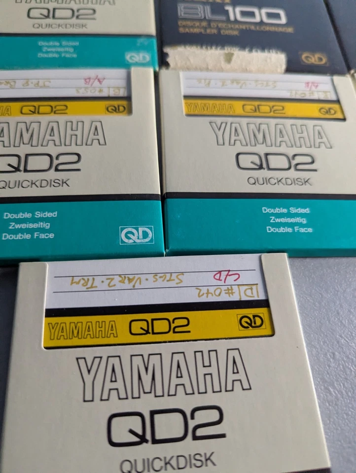 Lot of 13 Vintage Quick Disks / QD - QD2, Roland, Akai,  Korg & Yamaha  - Image 4 of 4