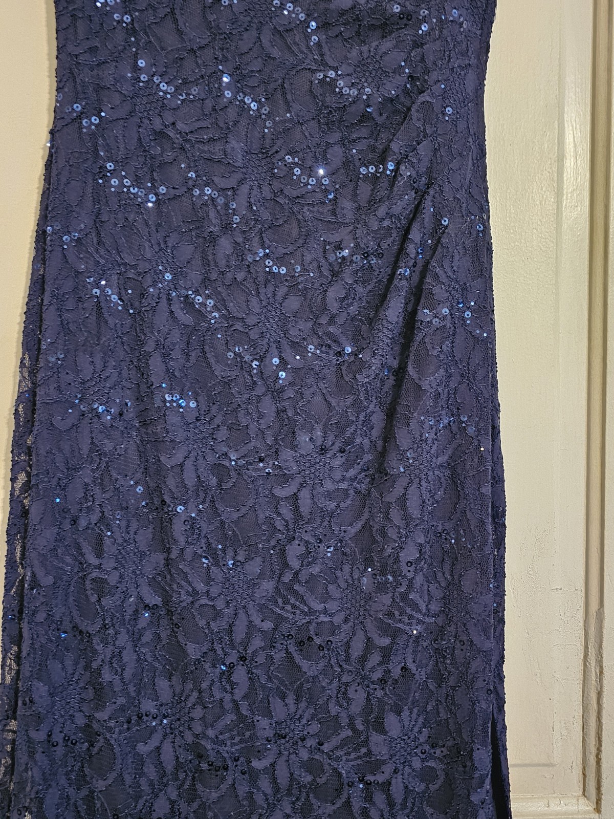 Picture 2 of 6