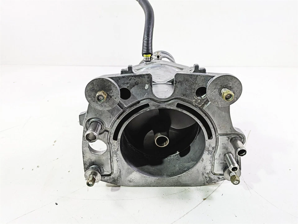 Yamaha Waverunner VX1050 2020 Deluxe Jetpump Jet Pump Set 6EY-R1321-01-00 Foto 2 de 4