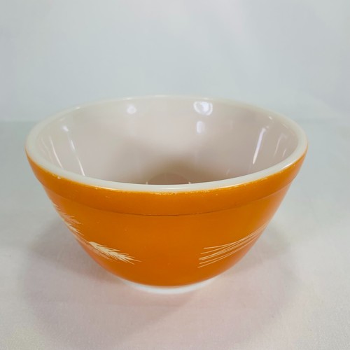 Vintage PYREX Autumn Harvest Wheat Mixing Bowl Rust Orange 401 750ml - Picture 2 of 9