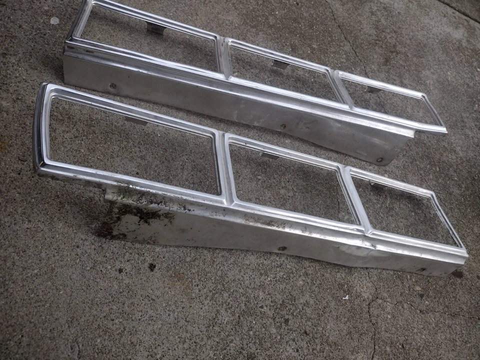 Chevrolet Impala 1979 biseles de luz trasera lateral derecha/derecha OEM GM Foto 2 de 4