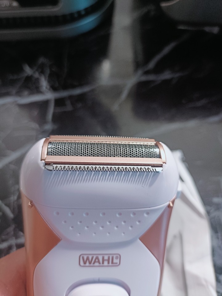 Wahl Ladies Shaver Battery Powered Leg Arm & Bikini Compact Hair