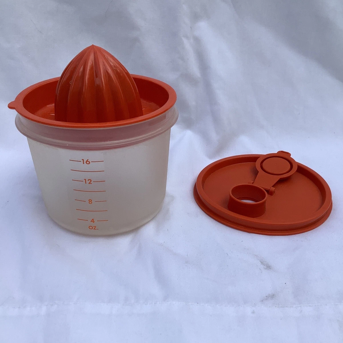 Juicer tupperware top