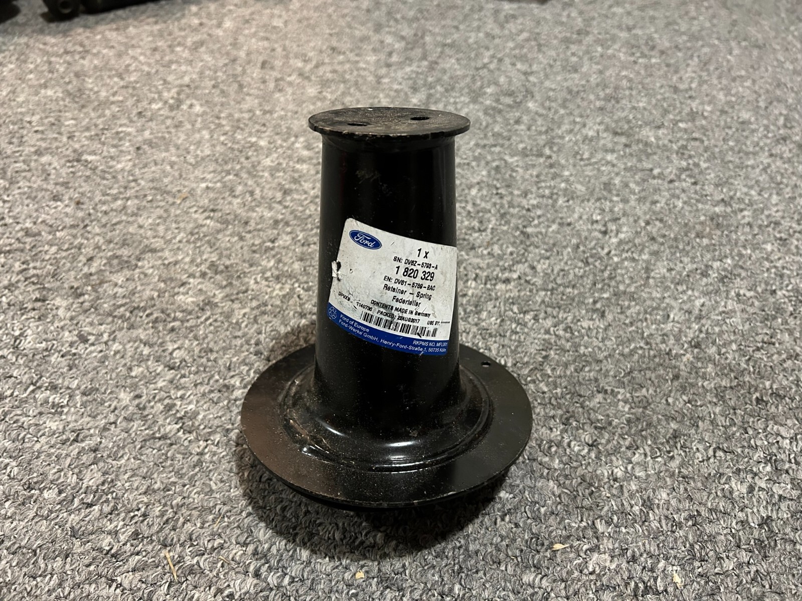 大人気商品】UNITED TOKYOスラックス