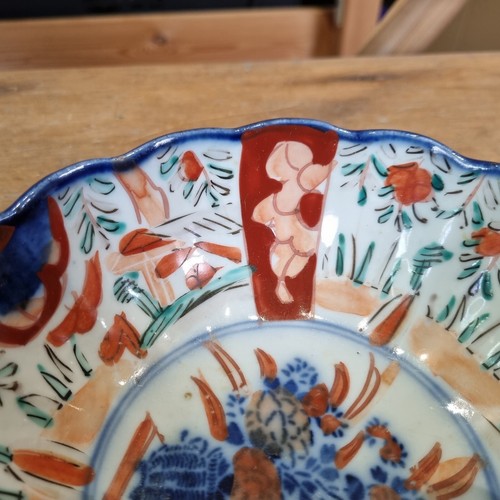 Antique Japanese Meiji Period Imari Bowl With Fluted Edges - REPAIRED - Picture 6 of 15