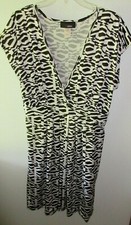 Hypnotik Size 2X 22 24 Black White Summer Sleeveless Dress Stretch Deep V-Neck