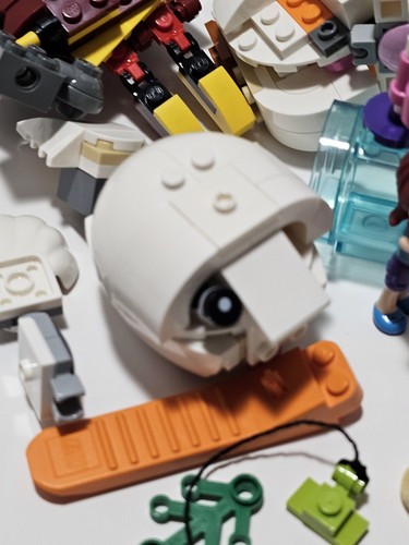 Random Lego Minifigure And Accessories Lot Incomplete See Description - Picture 6 of 10