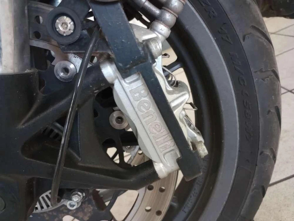 2018 BENELLI TRK 502 X TRK 502 X E4 FRONT BRAKE CALIPER KIT SET — 第 4/4 张图片