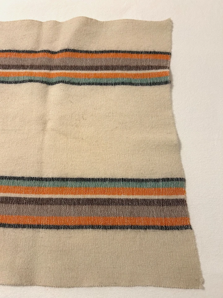 VINTAGE 1970'S STRIPED WOOL WOVEN SCARF 17 X 34 - Image 3 of 4
