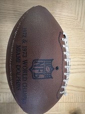 Balón trofeo vintage de cuero con cordones de fútbol americano de la NFL de los campeones de los Miami Dolphins 1972-1973