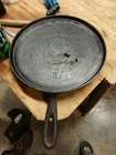 Vintage Favorite Piqua Ware Cast Iron Griddle 8E Smiley Logo Ghosted Wagner Ware