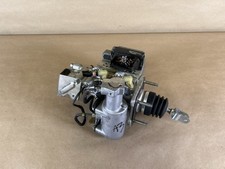 2010-2015 Toyota Prius C Brake Booster Abs Pump Actuator 47210-52020 2010-2015 Toyota Prius C Brake Booster Abs Pump Actuator 47210-52020