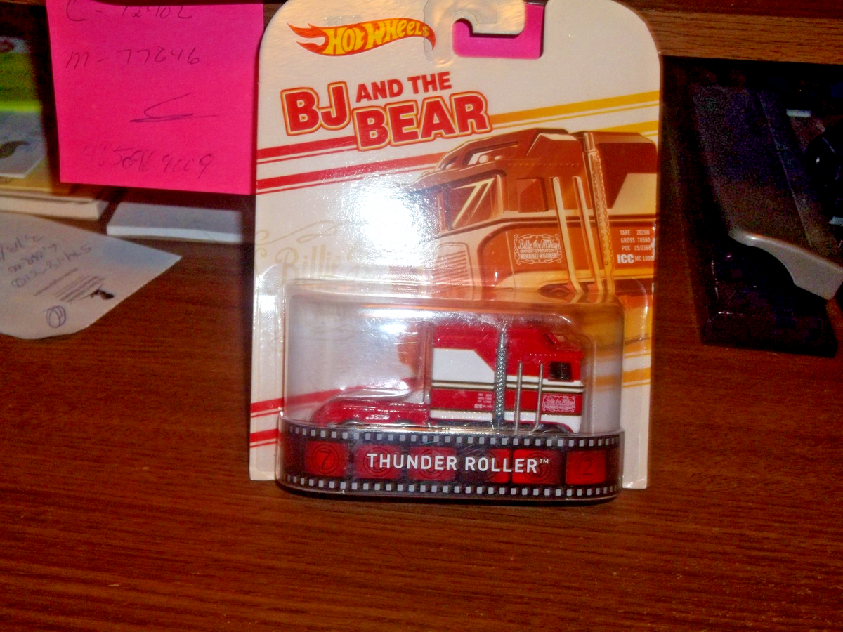 2014 Hot Wheels Retro Entertainment BJ and the Bear Thunder