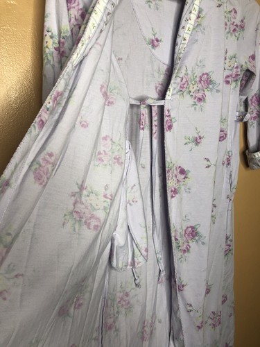 Carole Hochman Girl's Size 6 Robe Purple Floral Band Loop Long Sleeve - Picture 3 of 12