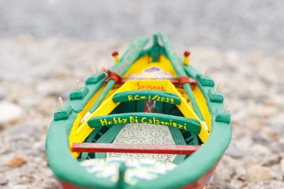 Modellino di Barca in Legno - Fatto a mano - Immagine 3 di 4