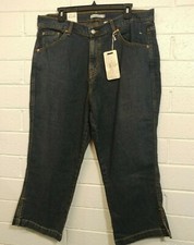 NWT Women LEVI'S STRAUSS  CO JEANS CLASSIC PANTS CAPRI PLUS Size 20W Denim Blue