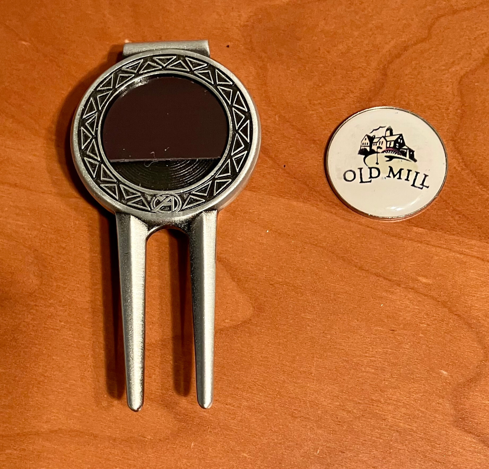 Old Mill Golf Course (Salt Lake City Utah) Logo Golf Ball Mark Divot Repair Tool eBay