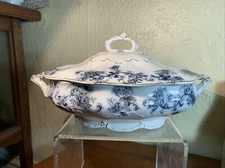 New Warf Pottery England,antique Covered Vegetable Bowl/Dunbarton Pattern